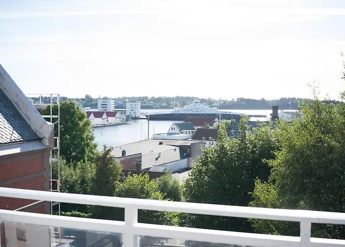 Ny Urban Leilighet Med Super Utsikt